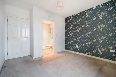 1387564-4-6932d7f...