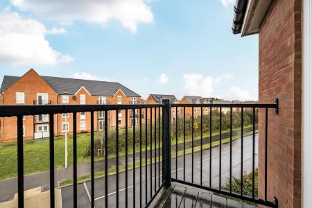 1387564-17-6932d9...