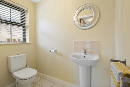 38 Glenview Manor, Strabane, BT82 8FA (11 of 32).jpg