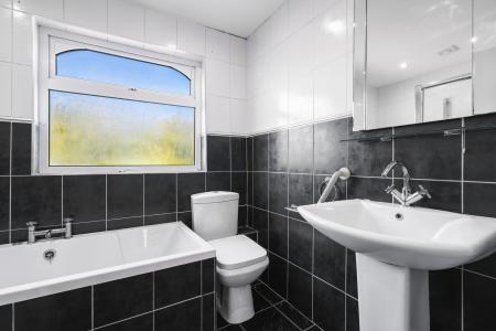 114 Carlton Drive, Strabane, BT82 9PT-23.jpg