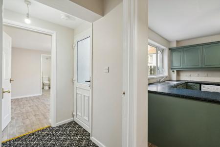 114 Carlton Drive, Strabane, BT82 9PT-13.jpg