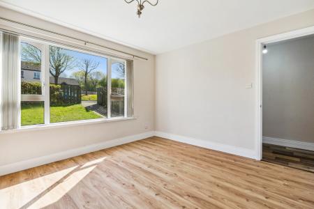 114 Carlton Drive, Strabane, BT82 9PT-9.jpg