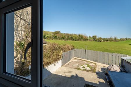 19 Bluebell Avenue, Cullion, BT47 2SH-6.jpg