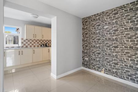 19 Bluebell Avenue, Cullion, BT47 2SH-11.jpg
