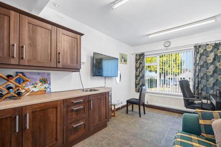11 Ashgrove Park, Strabane, BT82 9EG-27.jpg