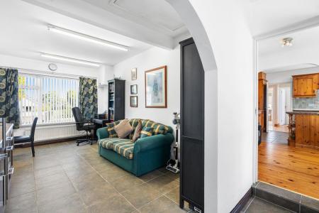 11 Ashgrove Park, Strabane, BT82 9EG-26.jpg