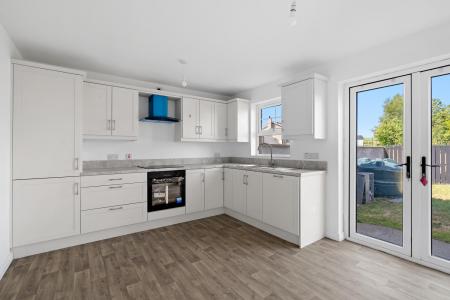 4 The Paddock, Sion Mills, BT829GZ-12.jpg