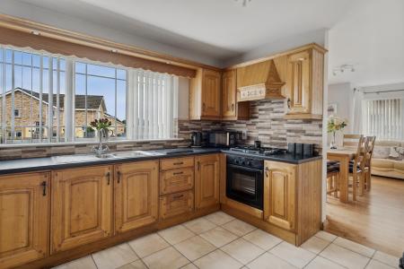 16 Danton Manor, Artigarvan, BT82 0NT-13.jpg