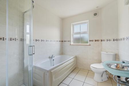 39 Whin View, Strabane, BT82 9TF-18.jpg