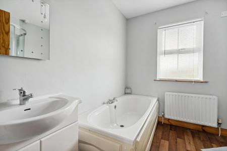 39 Garag Hill, Castlederg, BT81 7GX-18.jpg