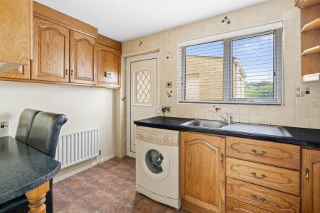 14 Meadow Crescent, Sion Mills, BT82 9QE-10.jpg