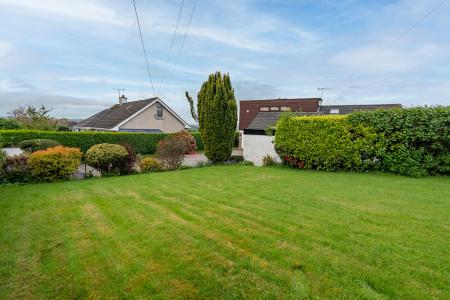 22 Glen Rd, Strabane, BT82 8BX-5.jpg