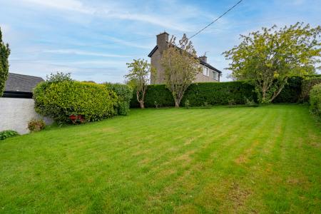 22 Glen Rd, Strabane, BT82 8BX-4.jpg