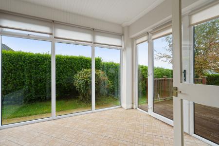 22 Glen Rd, Strabane, BT82 8BX-20.jpg