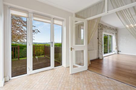 22 Glen Rd, Strabane, BT82 8BX-21.jpg