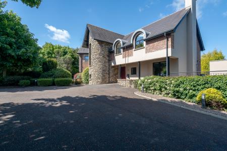 76 Derry Road, Strabane, BT82 8LD - Exterior-18.jpg