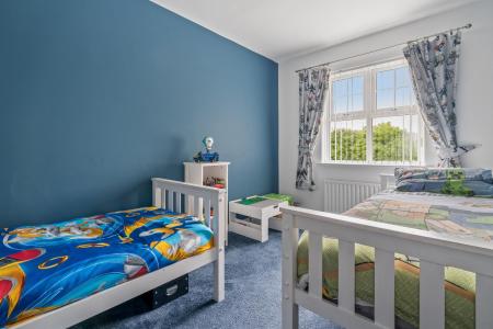 32 Elmwood Green, Castlederg, BT81 7GY-21.jpg