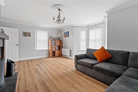 32 Elmwood Green, Castlederg, BT81 7GY-13.jpg