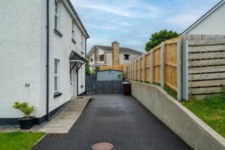 32 Elmwood Green, Castlederg, BT81 7GY-4.jpg