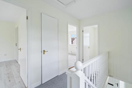 59 Glenside, Strabane, BT82 8PU-16.jpg