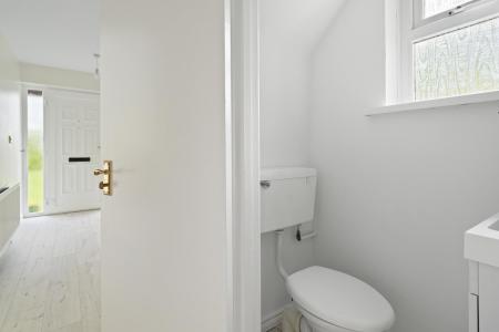 59 Glenside, Strabane, BT82 8PU-11.jpg