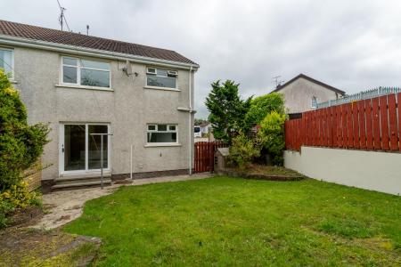 59 Glenside, Strabane, BT82 8PU-6.jpg