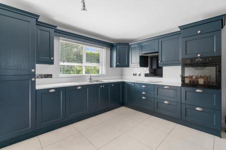 10 Ballee Grove, Strabane, BT82 8RP-19.jpg