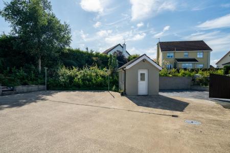 10 Ballee Grove, Strabane, BT82 8RP-6.jpg