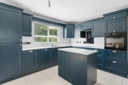 10 Ballee Grove, Strabane, BT82 8RP-14.jpg