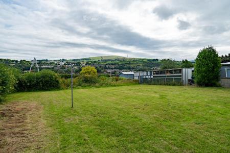 64 Ballycolman Avenue, Strabane, BT82 9AF-7.jpg