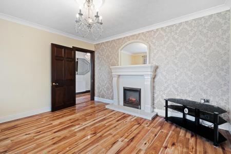 64 Ballycolman Avenue, Strabane, BT82 9AF-12.jpg