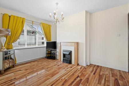 64 Ballycolman Avenue, Strabane, BT82 9AF-20.jpg