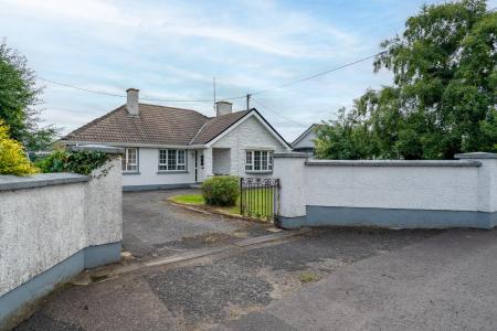64 Ballycolman Avenue, Strabane, BT82 9AF-1.jpg