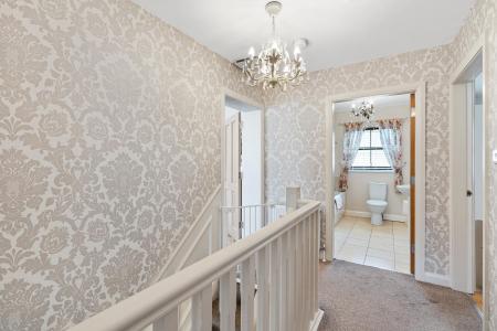 28 Glenview Manor-30.jpg