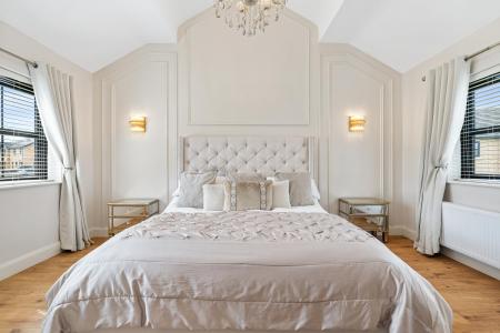 28 Glenview Manor-31.jpg