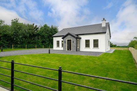 15 Killyclooney Road, Donemana, BT82 0LZ-3.jpg