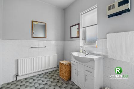 72 Orchard Rd, Strabane BT82 9QT (39 of 40).jpg