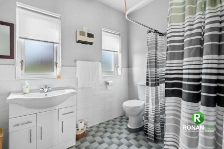 72 Orchard Rd, Strabane BT82 9QT (38 of 40).jpg