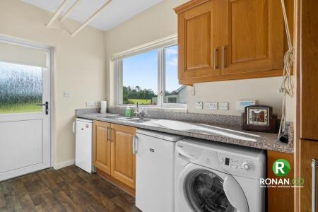 72 Orchard Rd, Strabane BT82 9QT (29 of 40).jpg