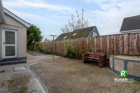 62a Castlefin Road, Castlederg (5 of 25).jpg