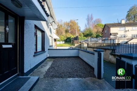 9 St John’s Place, Strabane (4 of 26).jpg