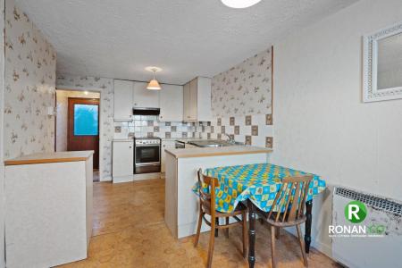 146 Lower Main St, Strabane BT82 8BA (4 of 13).jpg