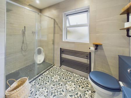 Ensuite Shower Room