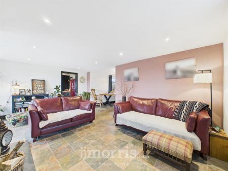 Living/Dining Room