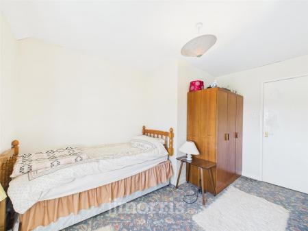 CAM03686G0-PR0275-STILL021.jpg