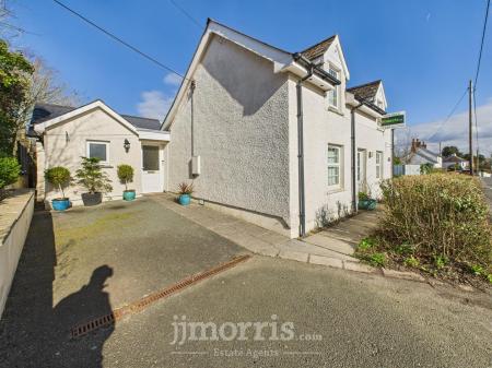 CAM03686G0-PR0273-STILL006.jpg