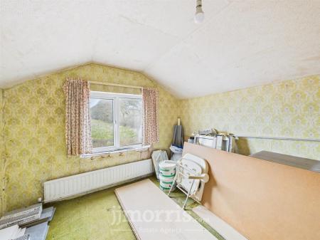 CAM05297G0-PR0006-STILL049.jpg