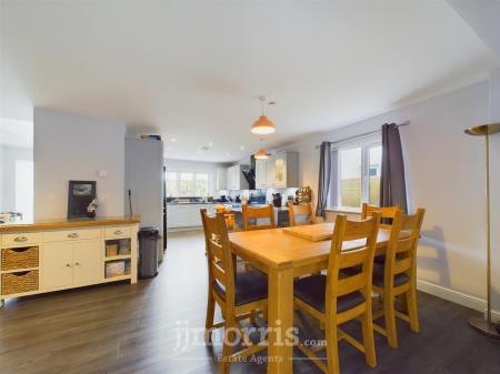 Dining/Family Area