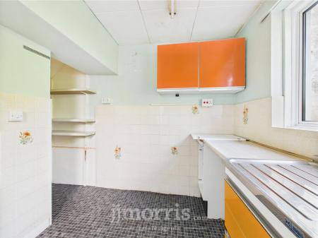 CAM05297G0-PR0045-STILL016.jpg