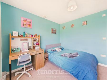CAM05297G0-PR0048-STILL024.jpg